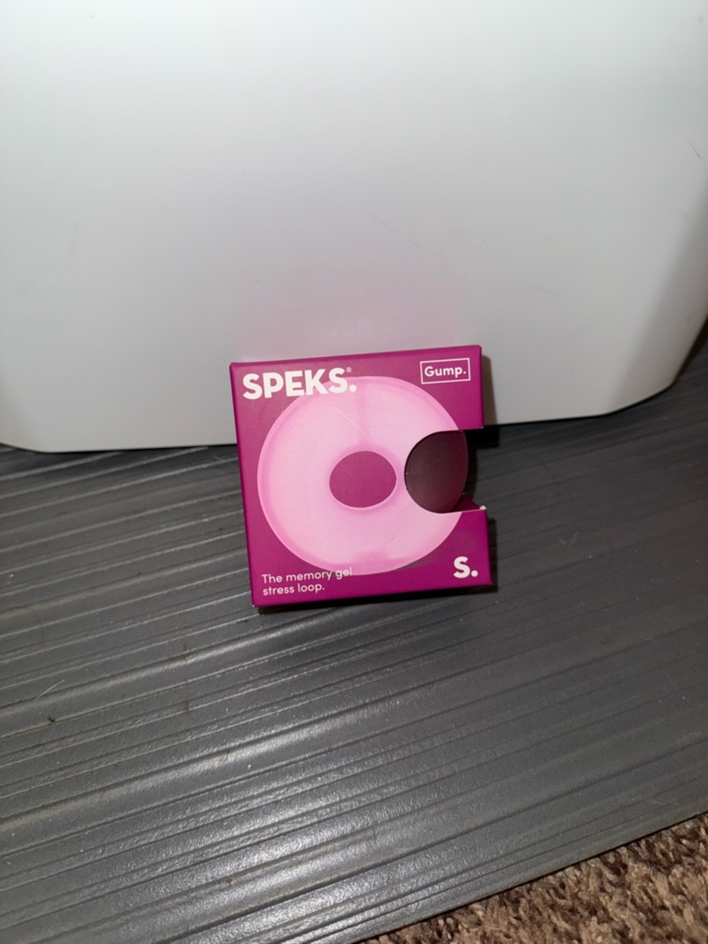 Speks Gump Loops Moon Pink New